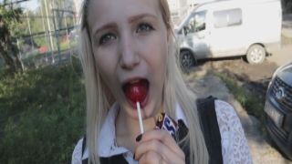 Schoolgirl creampied for chocolates