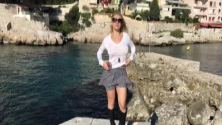 ElisaDreams - Flashing My Pussy In Public In Cassis