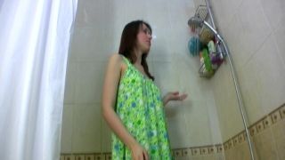 Recording my naughty girlfriend in the shower